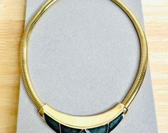 Vintage Dark Green Enamel Center Piece Gold Tone Omega Necklace