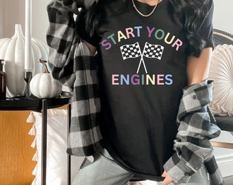 Start Your Engines T-shirt uniseks: Race Day T-shirt met geblokte vlag
