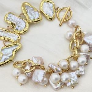 Handmade Pearl Beaded Bracelet, Vintage Pearl Bracelet, Statement Bracelet, Charm Bracelet, Modern Jewelry, Graduation gift jewelry