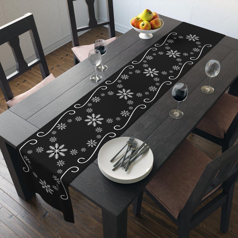 Snowflake Christmas Table Runner, Winter Kitchen Decor (16" x 72" or 16" x 90") 16" × 90"