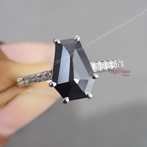 2CT Coffin Cut Black Moissanite Ring, Black Coffin Ring, Coffin Cut Black Onyx Ring, Antique Shaped Ring, Unique Gemstone Ring, Wedding Ring