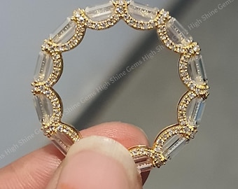 Anello Eternity completo con moissanite taglio smeraldo, anello nuziale taglio smeraldo est-ovest, anello abbinato in oro giallo 14 carati, anello con incastonatura a U con alone nascosto