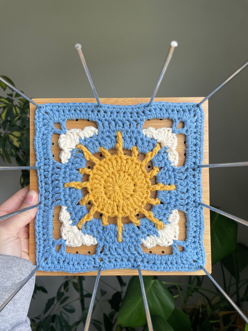 Cloudy Day granny square crochet pattern crochet granny square, crochet pattern, sun crochet pattern, sun granny square pattern zdjęcie 8