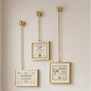 Set of 3 Brass Hanging Chains with Wall Hooks – Gold Picture Frame Chain Set – Vintage Style Gallery Wall Hardware – Luxury Home Decor