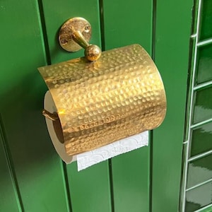 Porta carta igienica in ottone martellato, finitura in ottone non laccato, portarotolo unico artigianale realizzato a mano