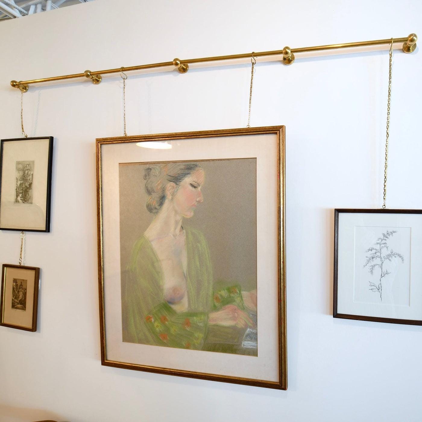 Brass Picture Rail Hanging System – 51" Rod With Chains, Hooks & Hardware, Heavy Duty Art Display Kit For Galleries & Homes, Damage-Free
