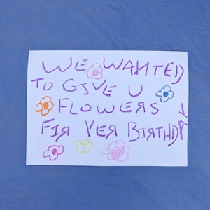 Flores PERSONALIZADAS para o seu cartão de aniversário do cachorro