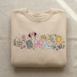 Embroidered Disney Land Magical Coquette Sweatshirt, Best Day Ever Tee, Magic Kingdom Disney World Shirt, Matching Holiday, Gift For Her bild 1