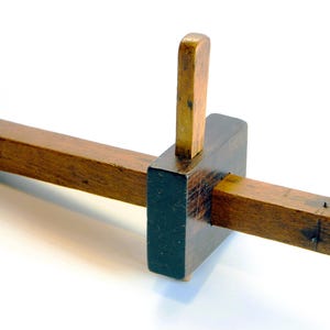 Ancien Marteau à Plaquer - Outil De Menuisier ébéniste Pour Marqueterie - Fer Et Bois (occasion)