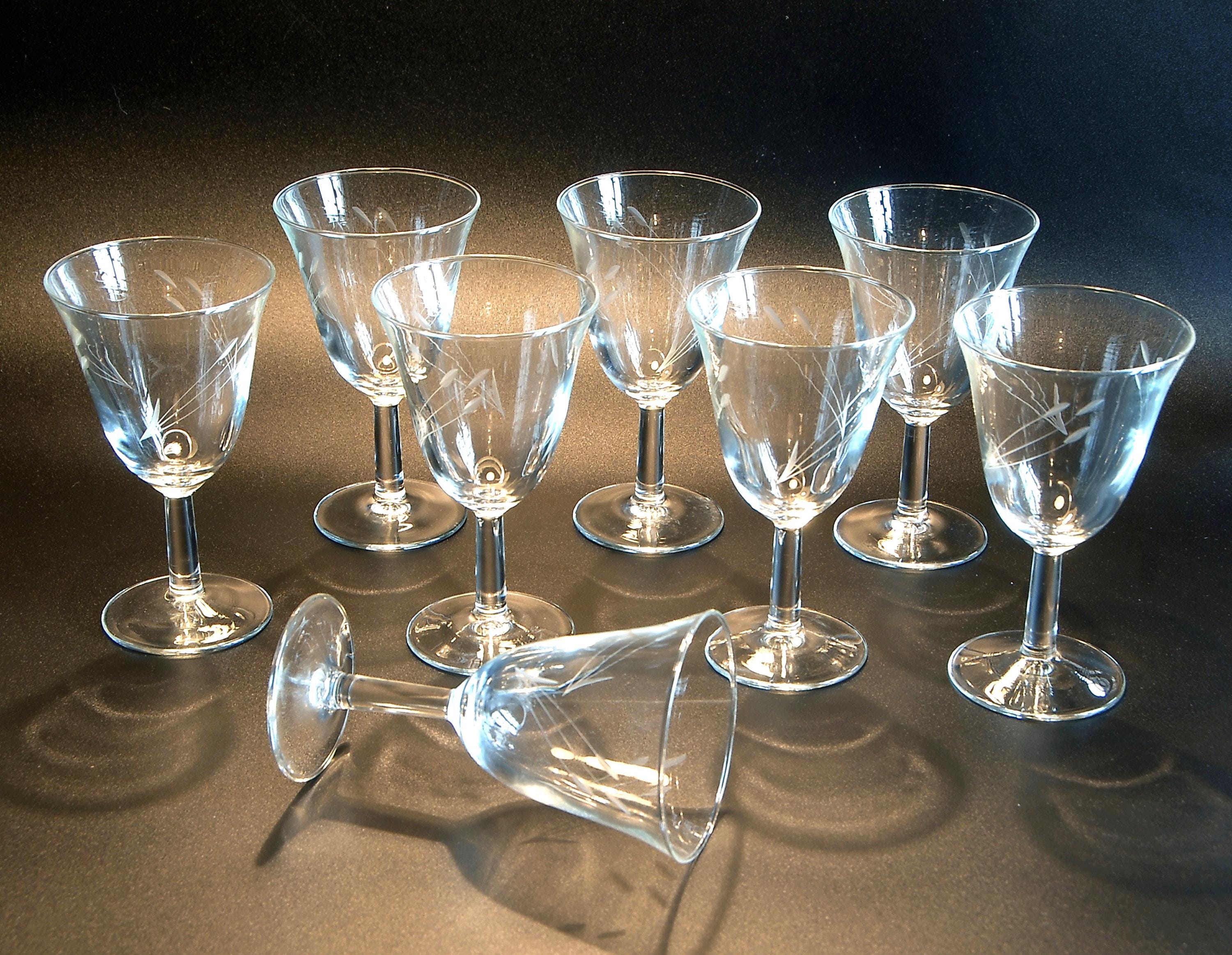 Verre ancien sur pied verre épais magnifique bon état