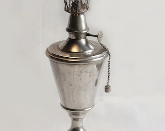 Oude lamp "DUIF" van metaal, terpentine en glas.
