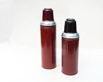 set of 2 vintage thermos in sheet metal and aluminum (bakelite cup)