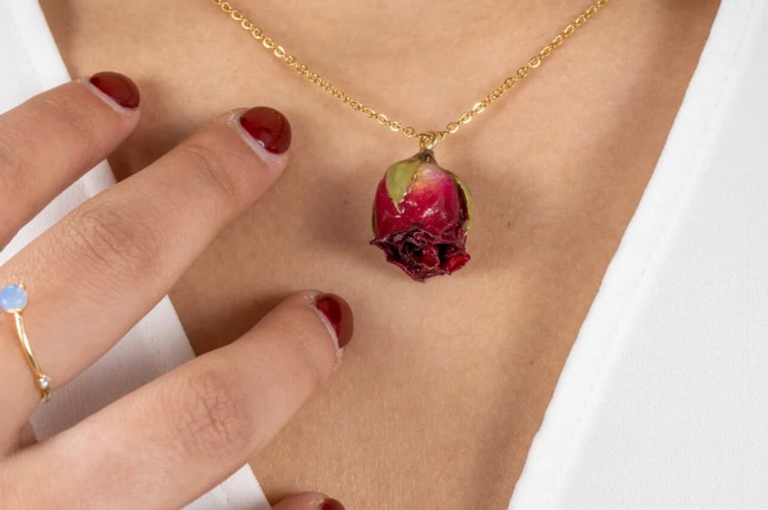 Real Rose Bud Necklace, Resin Dried Flower Rose Necklace, Rose Flower