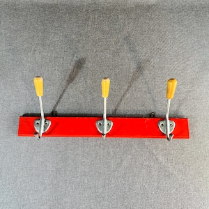 Red 3-piece coat rack, GDR, hook rack, vintage, shabby chic, Ostalgie, coat rack hook