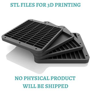 Puede incluir: Una pila de tres bandejas cuadradas de color gris oscuro con patrón de rejilla, esquinas redondeadas y pequeños orificios circulares en los bordes. El texto STL FILES FOR 3D PRINTING y NO PHYSICAL PRODUCT WILL BE SHIPPED aparece en color cerceta.