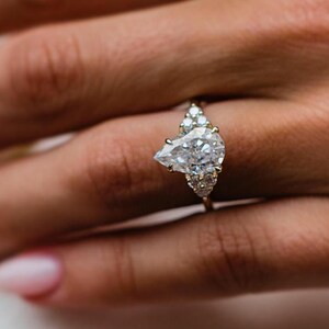 Pear Cut Lab Grown Diamond Engagement Ring: Solid Gold Bridal Jewelry