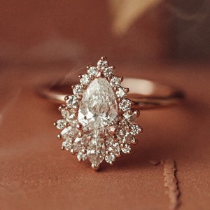 Art Deco Moissanite verlovingsring, 14K Rose Gold Halo ovale geslepen trouwring, Starburst belofte ring, vintage verjaardag ring voor haar cadeau