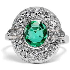 Fine Art Déco Colombian Emerald & Diamond Ring | Platinum Setting | Vibrant Green Gem