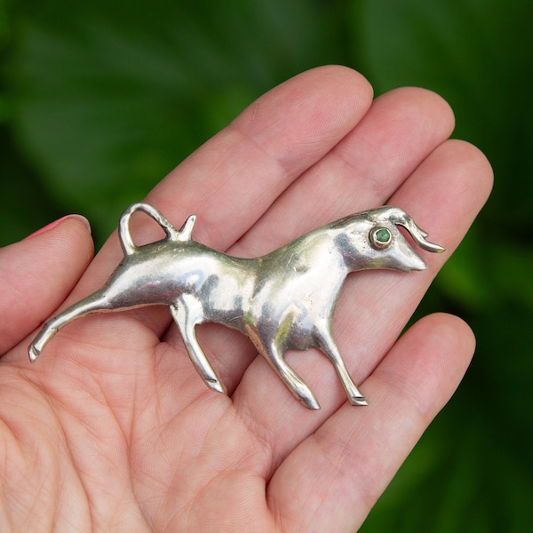 Vintage Mexican sterling silver bull brooch with turquoise eye - 1920s to 1940s figural jewelry - friendly toro bull pin - FREE SHIPPING