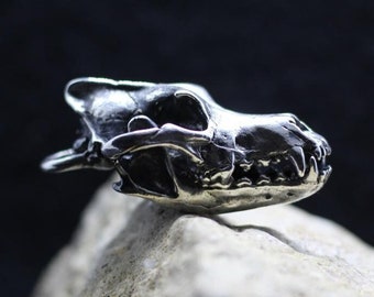 Antomical highly detailed Wolf skull big jewelry pendant. Movable jaw. Extremely detailed scull of wolf dog jewelry figure wolf pendant.