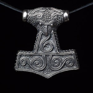 Thor&#39;s hammer skane mjolnir pendant Viking jewelry Norse Nord mythology Valhalla warrior pendant swordman Thor archeological Replica