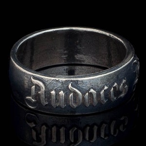 Audaces fortuna juvat latin phrase jewelry ring. Philosophical catchphrase Latin language. Roman empire speaker Philosophy jewelry ring