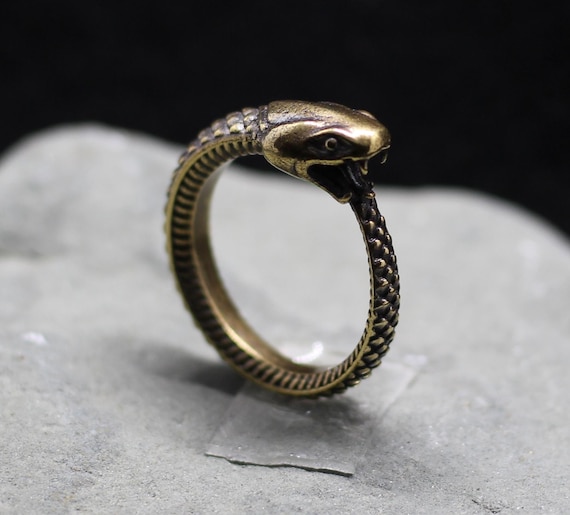 Big Ouroboros Serpent Snake Eating Tale Symbol Jewelry Ring. Ring