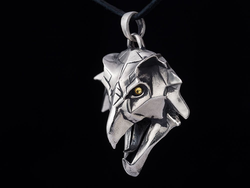 AVALANCHE GRIFFIN PENDANT‼️ Griffin Gryphon Griffon Medallion Pendant. Fantasy Game Griffin