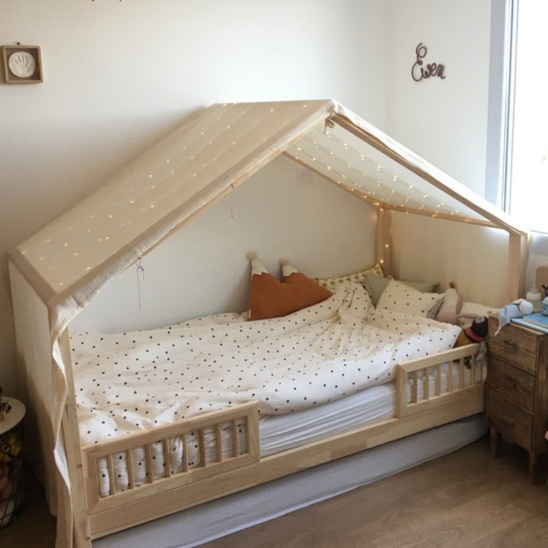 Ciel de lit pour enfant Pompons Structure en métal, ciel de lit pour lit  bébé, ciel de lit pour chambre d'enfant, ciel de lit en tulle -  France