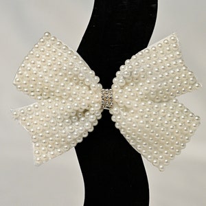 Pearl Hair Bow