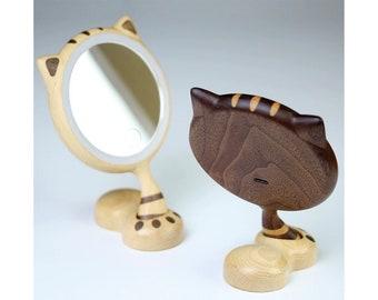 Niedliche Katzen-Reise-LED-Spiegel Geschenke für Mama, Taschenspiegel aus Holz, Taschenspiegel Geschenke für Mutter, Mini-Make-up-Spiegel mit Licht