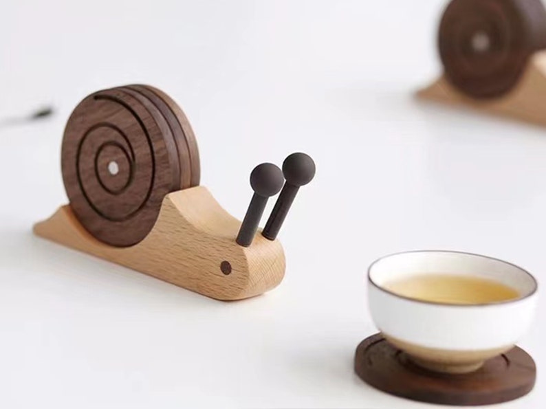 Wooden Snail Coasters Set of 5 with Holder Desktop Decoration Gift, Cute Wood Tea Coffee Milk Cup Mat, Drink Coasters Home Table Decor Gifts zdjęcie 1