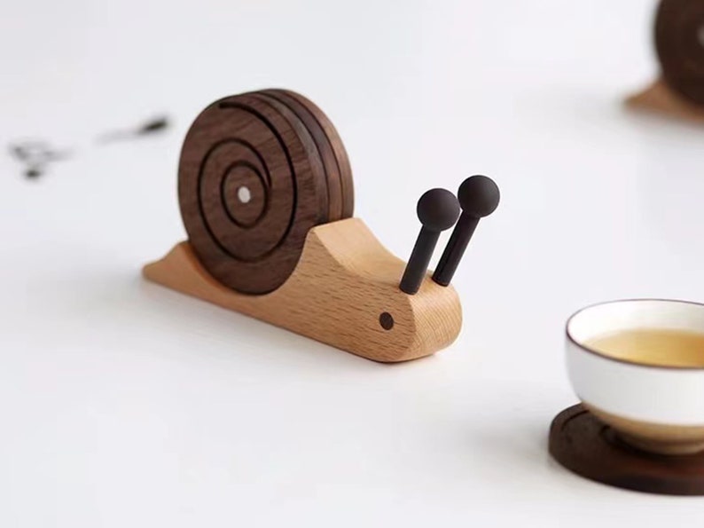 Wooden Snail Coasters Set of 5 with Holder Desktop Decoration Gift, Cute Wood Tea Coffee Milk Cup Mat, Drink Coasters Home Table Decor Gifts zdjęcie 4