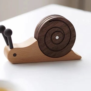 Wooden Snail Coasters Set of 5 with Holder Desktop Decoration Gift, Cute Wood Tea Coffee Milk Cup Mat, Drink Coasters Home Table Decor Gifts zdjęcie 5