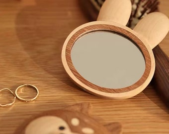 Personalized Cute Animal Pocket Mirror Unique Gifts for Mom, Wooden Compact Mirror Gifts for Wedding Favors, Mini Makeup Mirror Gift for Her