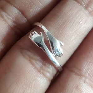 Love Hugging Hands Bague réglable faite à la main en argent sterling 925