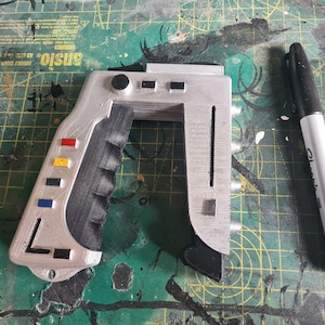 Space 1999 Stun Blaster    *New Version*