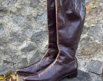 Sergio Rossi Women's Burgundy Leather Knee High Boots 2000s