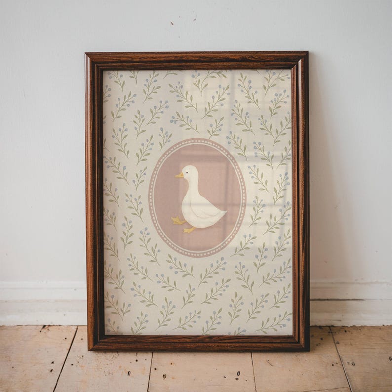 Impresión de pato vintage para guardería, arte de pared para habitación de bebé, decoración de animales lindos para niños pequeños, patrón botánico rosa suave, diseño de guardería imprimible digitalmente / 18 imagen 1