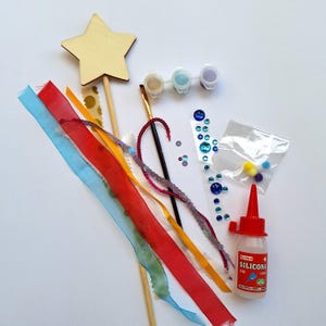 Kit DIY Crea tu propia Varita Mágica, pinta y decora con tu pequeño. Juguete educativo. DIY regalo para niña Varita Mágica.