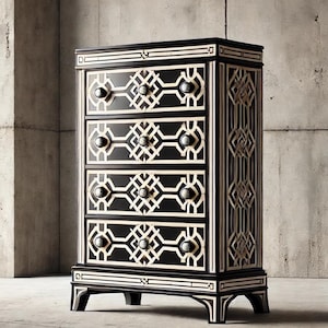 Op de afbeelding: Een zwart en crème dressoir met vier lades. Het dressoir heeft een geometrisch ontwerp op de ladefronten en zijkanten. Elke lade heeft een ronde, zilverkleurige knop. Het dressoir staat tegen een betonnen muur.