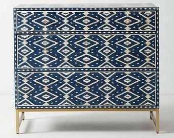 Cómoda con incrustación de hueso, cómoda de tres cajones con incrustación de hueso negro, aparador con incrustación de hueso, muebles con incrustación de hueso, cómoda Ikat con incrustación de hueso azul marino