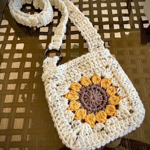 Sunflower Crossbody Bag/ Crochet Purse / Handmade / Festival Bag / Cell Phone Bag /  Shoulder Bag