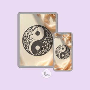Könnte beinhalten: Ein Tablet und ein Smartphone zeigen ein Yin-und-Yang-Design. Das schwarz-weiße Symbol ist auf einem cremefarbenen Hintergrund zentriert. Das Yin-und-Yang-Symbol ist von einem dekorativen Blumenmuster umgeben. Der Hintergrund hat eine weiche, neutrale Farbe.