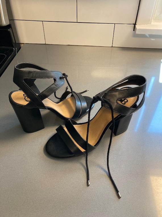 Gianni Bini Italian leather black sandals