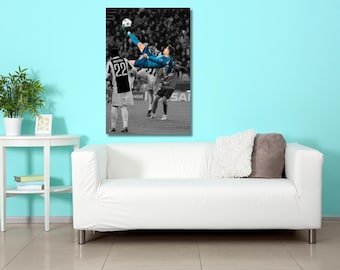 Cristiano Ronaldo Print Canvas Cristiano Ronaldo Poster Cristiano Ronaldo Canvas Wall Art Living Room Wall Decor Ronaldo Art Ready to Hang