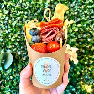 Etichette per tazze di salumi / Petali e addio al nubilato di Prosecco / Da Miss a Mrs / Cibo per feste di fidanzamento / Modello adesivo personalizzabile