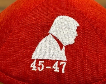 赤いリネンのトランプキッパ：刺繍入りのユダヤ教の頭巾