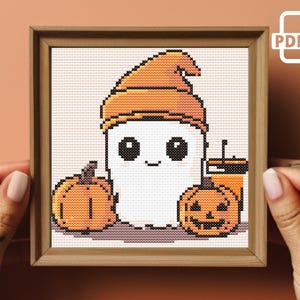 Einfaches kleines Halloween-Geist mit Kürbis Kreuzstichmuster | süße gruselige Herbstgeisterschablone | Anfänger Kreuzstich