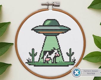 Padrão de ponto cruz de vaca OVNI: design engraçado de abdução alienígena (PDF)